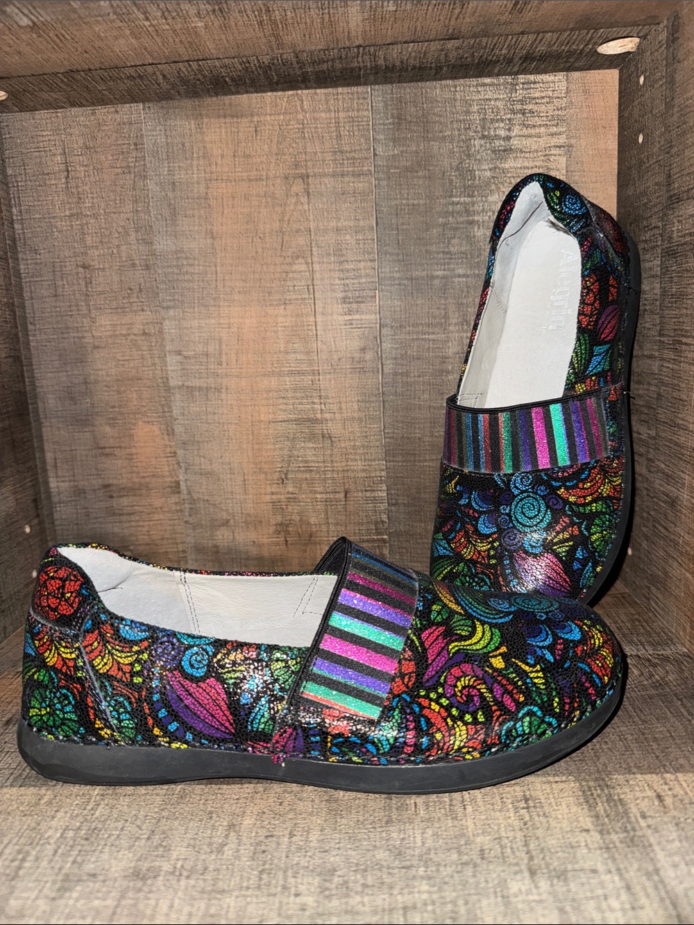 ALEGRIA Slip-On Shoes- size Euro 39